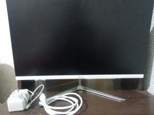 monitor Gamer marca Iris de 24 pulgadas Foto