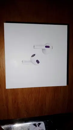 audífonos AirPods Foto