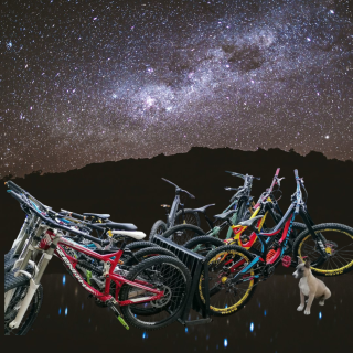 Alquiler de bicicletas de montaña, 100% Foto