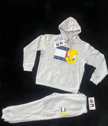 Conjunto Deportivo Tommy Foto