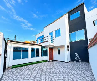 Casa en venta super soleada Foto
