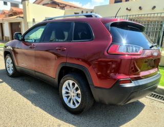 JEEP CHEROKEE LATITUD 2020 Foto