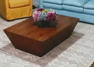 Mesa de madera Foto