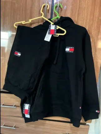 Conjunto Deportivo Tommy Foto