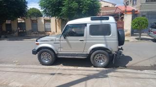 Suzuki Samurai Foto