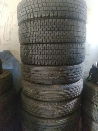 Ruedas japonesas seminuevos 225/80/17.5 Foto