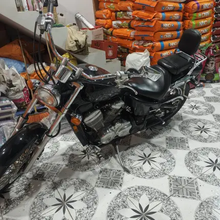 vendo Honda Chopper VLX 600cc Foto