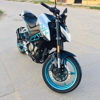 MOTO CFMOTO NK300 Foto