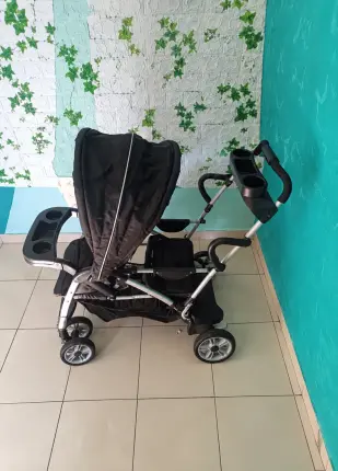 coche de niño (para dos) Foto