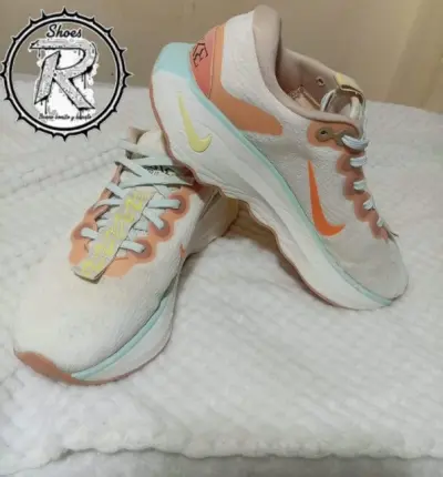 Nike Motiva Foto