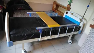 CAMA Hospitalaria de 2 movimientos Foto