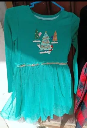 vendo vestidos para niñas 6/7 años Foto
