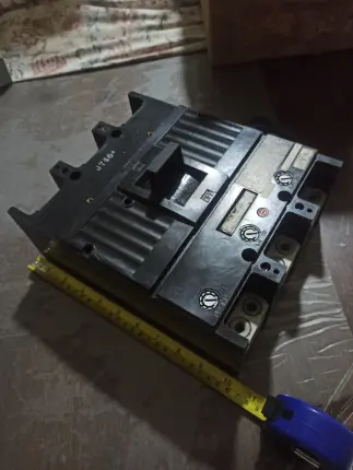 Breaker GE, de 300 Amp , nuevo oferta. Foto