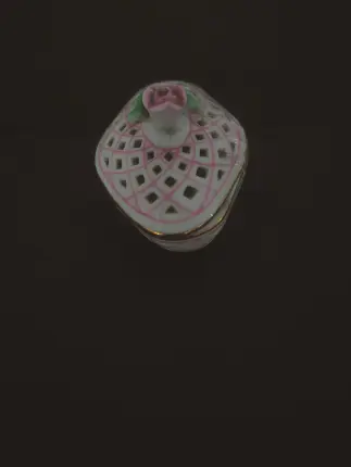 Caja recipiente de porcelana con tapa Foto