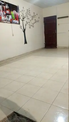tiendas en alquiler Foto
