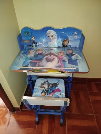 escritorio para niños Foto
