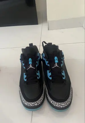 Nike Air Jordan 3 Retro Black blue Foto