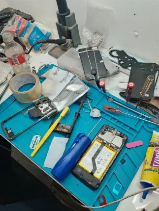 Técnico  En Celulares Foto