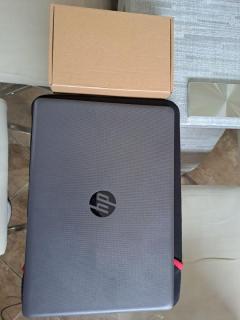 (NUEVA) Laptop HP RYZEN 3 245 G7 Foto