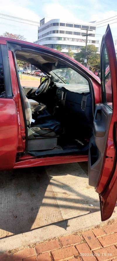 PROPIETARIO VENDÉ SU CAMIONETA Foto