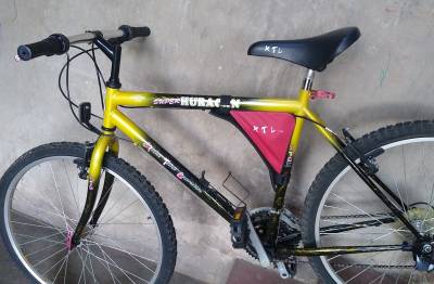 Bicicleta xtc montañera Foto