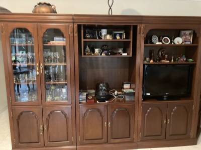 Armario, juegos de comedor y living, mes Foto