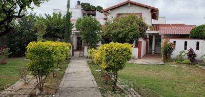 Casa en venta de uso mixto en Zona Este Foto