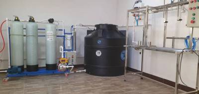 plantas embotelladoras de agua. Foto