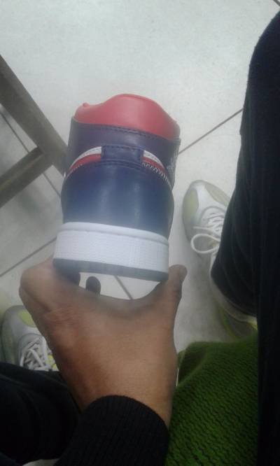 Jordan retro 1 bq6472-167 Foto