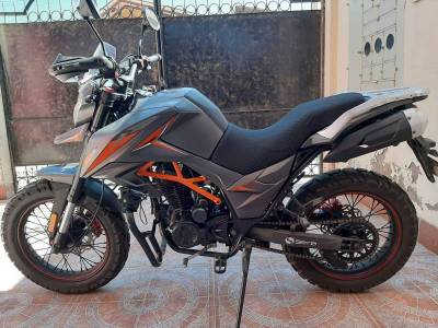 moto serna Foto