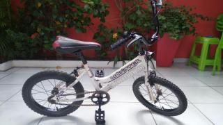 bicicleta para niño aro 16 Foto