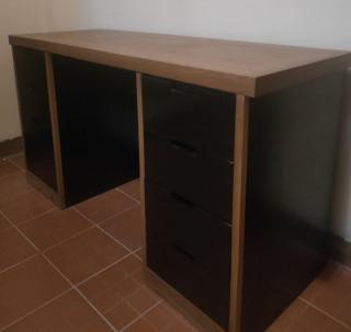 escritorio / mesa gamer Foto