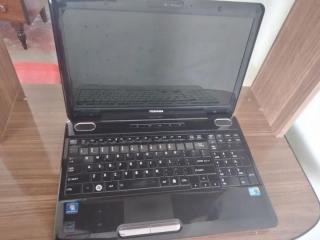 Vendo Laptop Toshiba Foto
